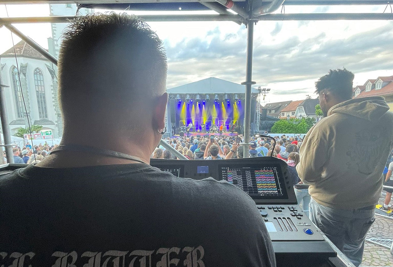 Andreas Bünemann relies on ONYX lighting control platform for German reggae artist Gentleman