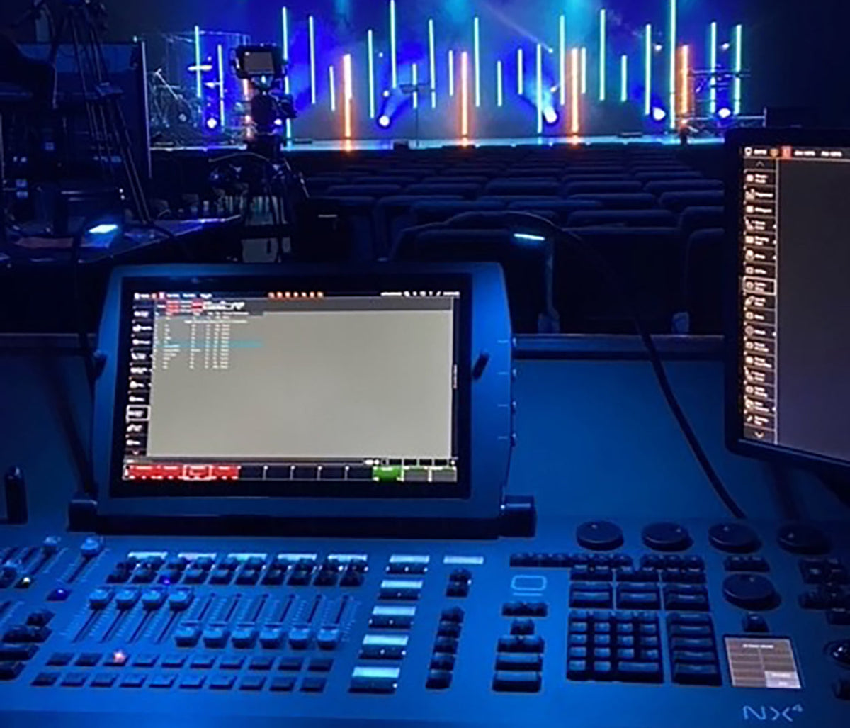 Smooth Obsidian lighting control transition at Hope Fellowship Church in Texas